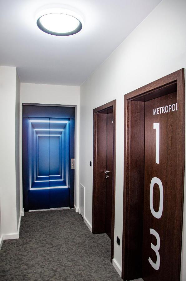 Metropol Hotel Srem Luaran gambar