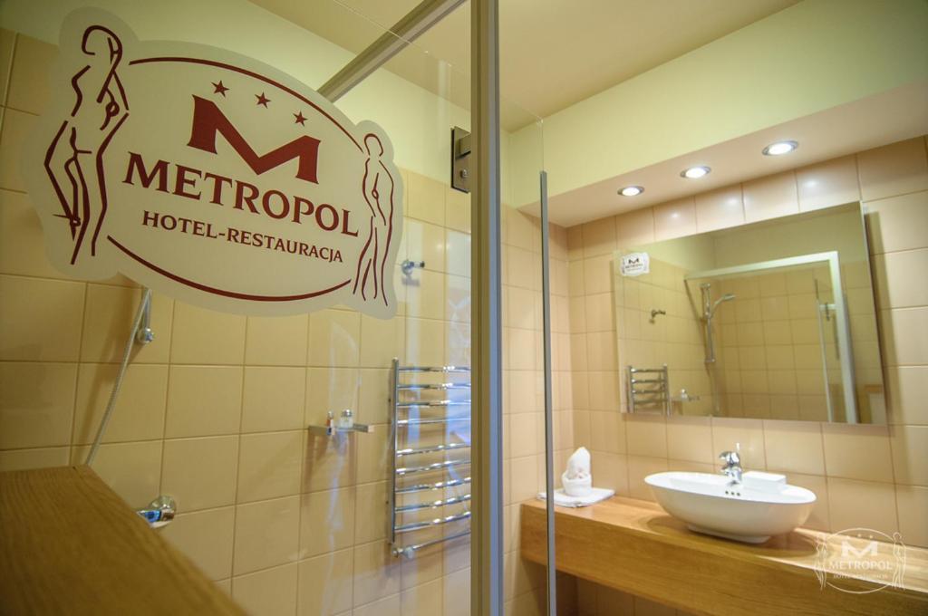 Metropol Hotel Srem Bilik gambar